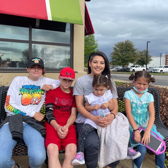 Meet your Posher, Eric - Picture 4 of 15